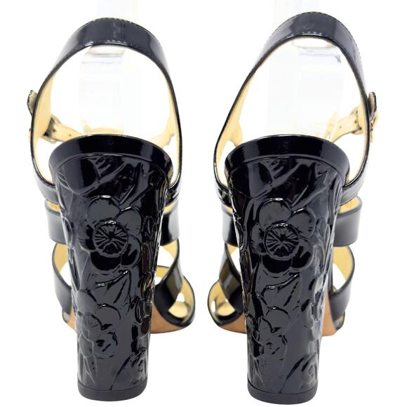 CHANEL Black and Gold Heels with Sculptural Design - Picture 3 of 11